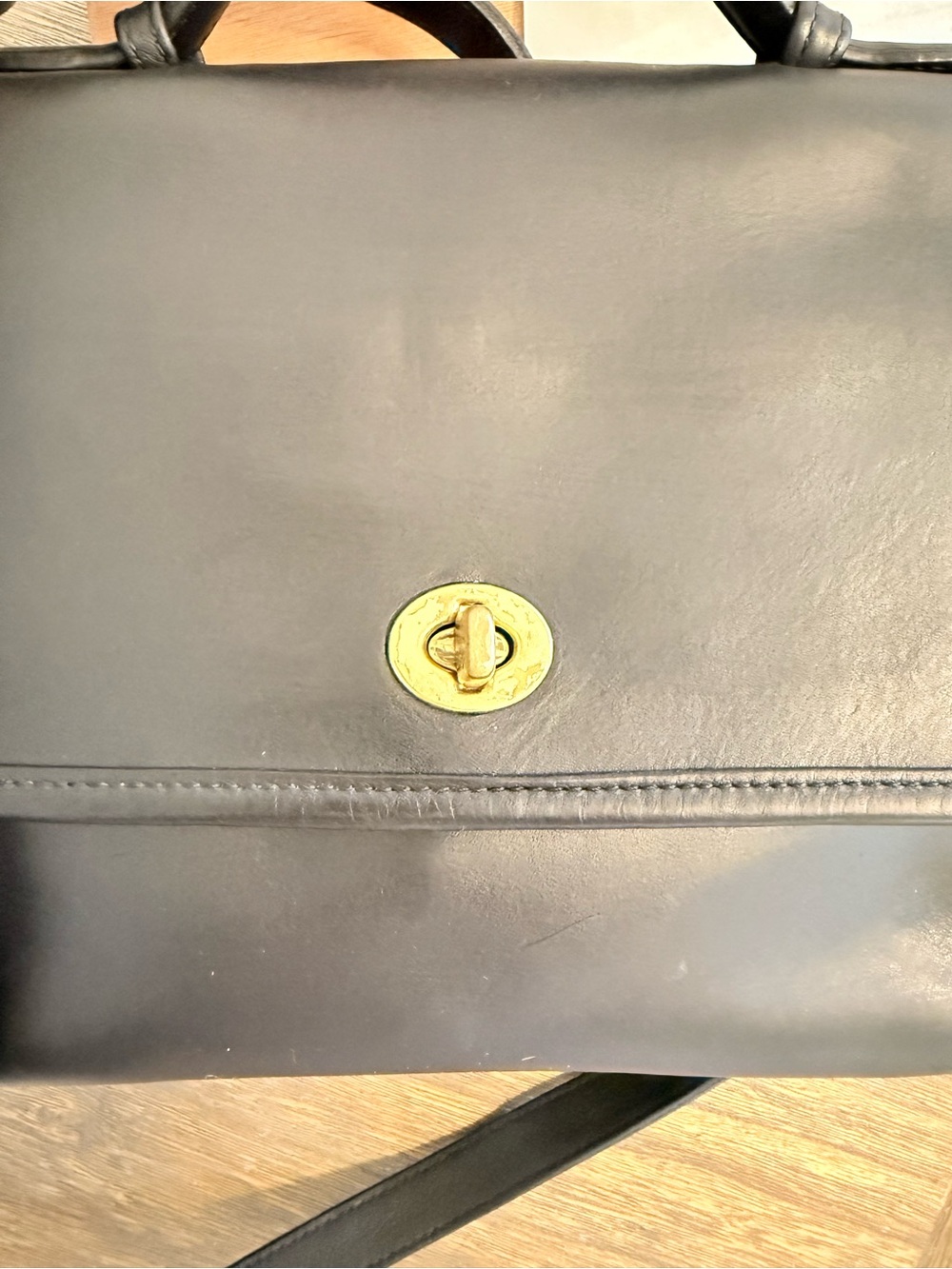 Coach Black Leather Court bag with Gold Turn-Lock rare Court bag vintage 9870 - Picture 2 of 9
